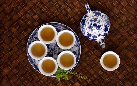 铁皮石斛枫斗泡茶一次几颗？