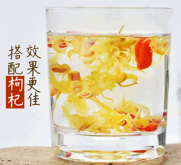 铁皮石斛花泡水加入枸杞,更加有品味